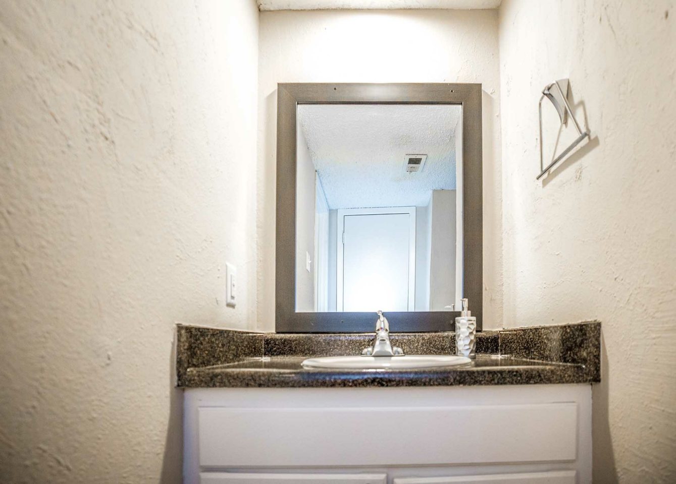 Serenity Residences Image 39