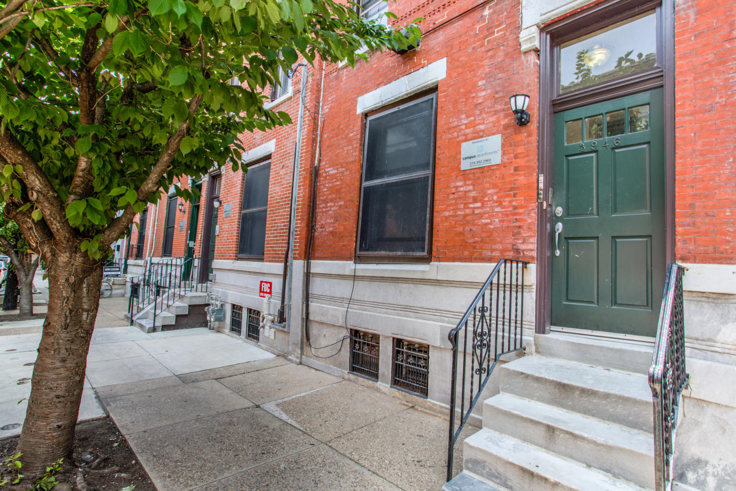 3946 Pine Street Image 1