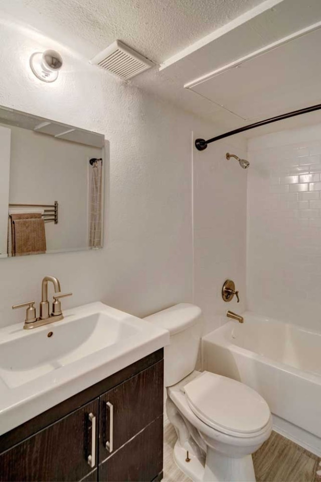 Cascade Apartments Image 1