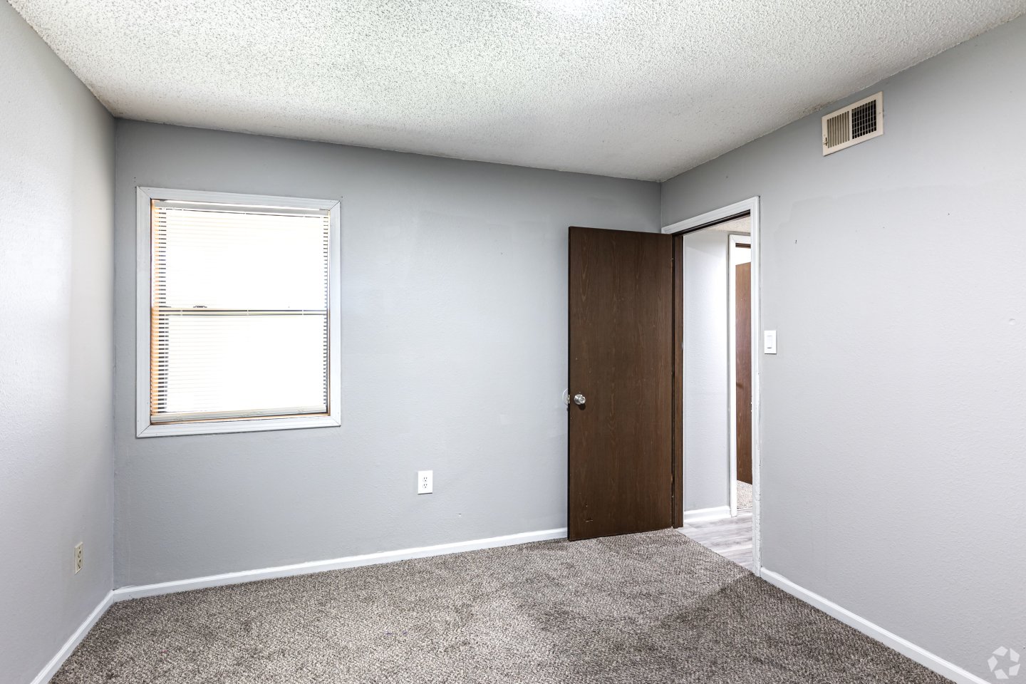 University Point Apartments Image 5