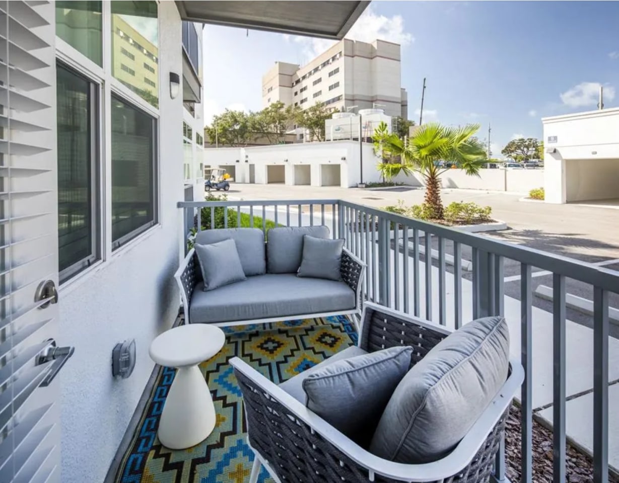 Icaria on Pinellas Image 13