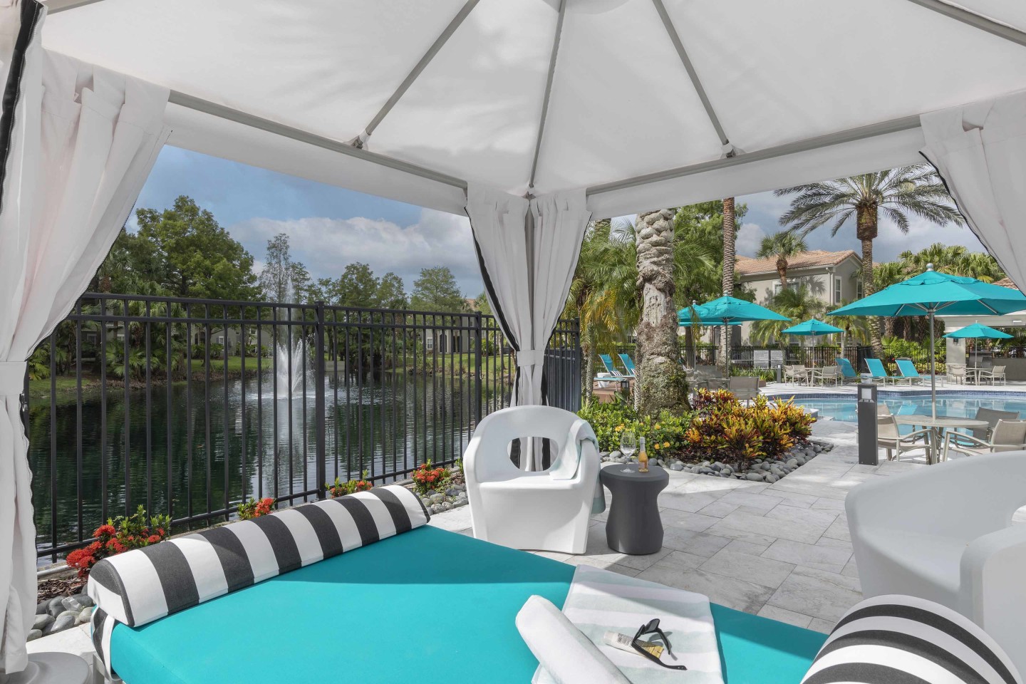 Lake's Edge Apartments Image 38