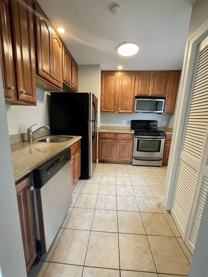 The Residences at Buttonwood Image 3