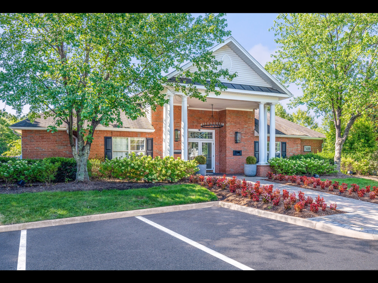 Hideaway Townhomes Image 26