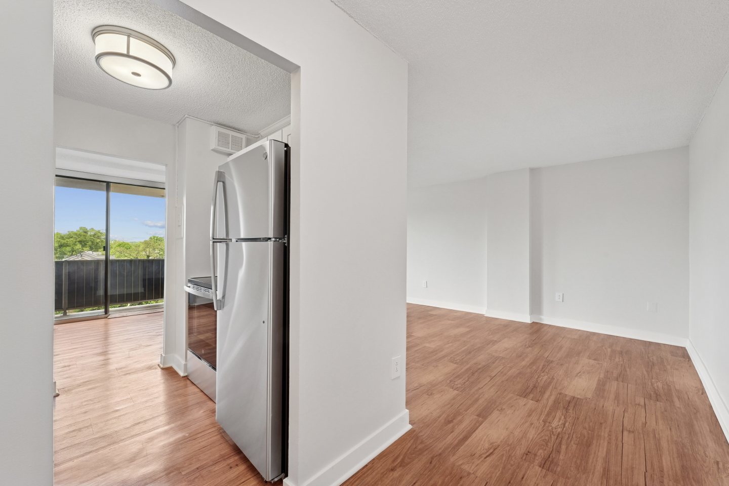 Riverside Apartments Image 28