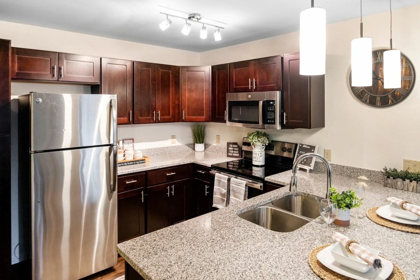 Deerfield Place Image 2