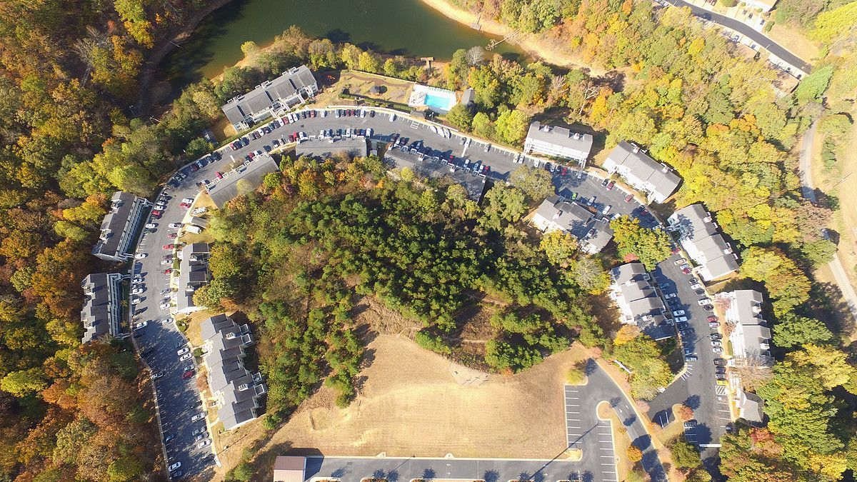 Edgewater on Lanier Image 3