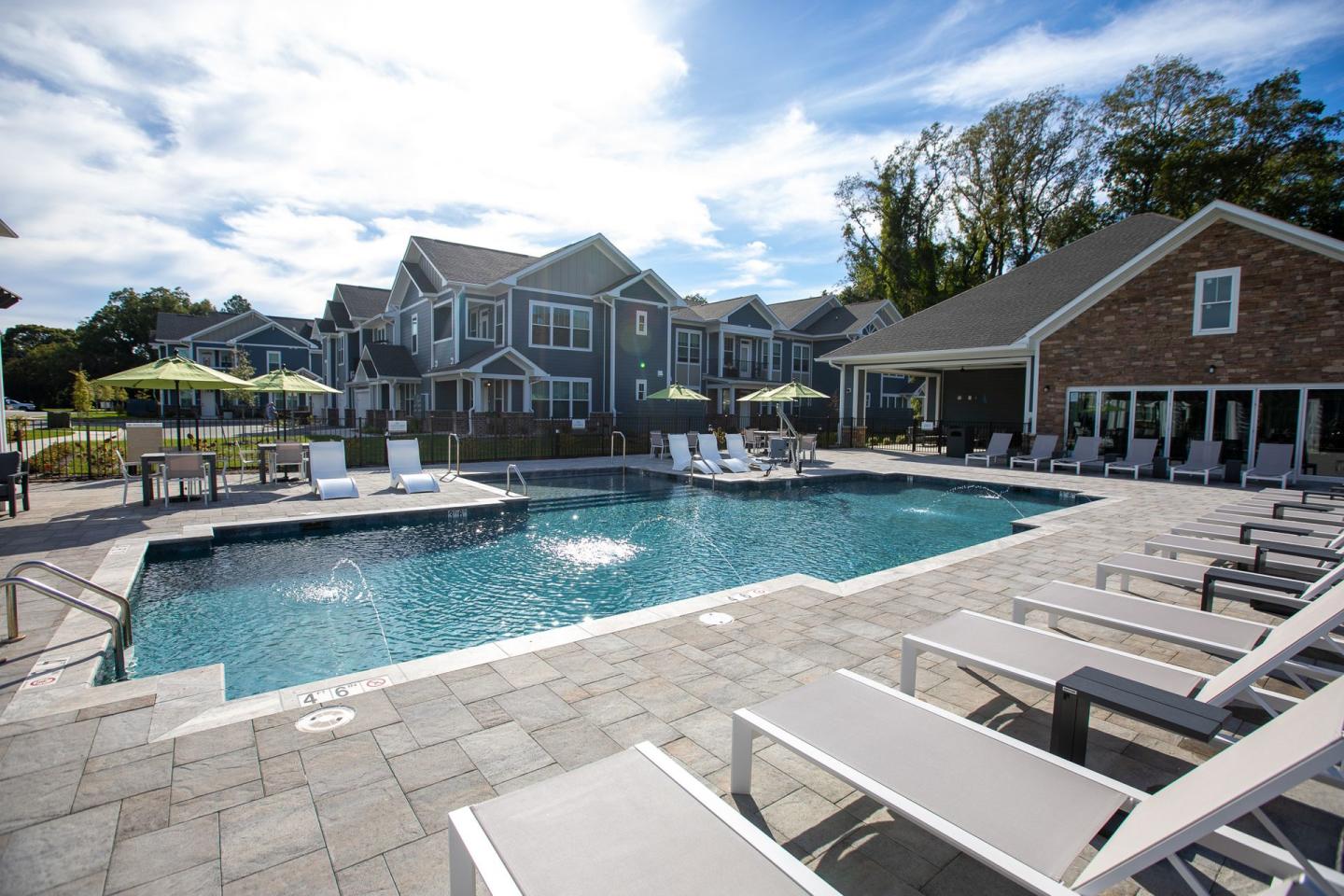 Lake Taylor Pointe Image 39