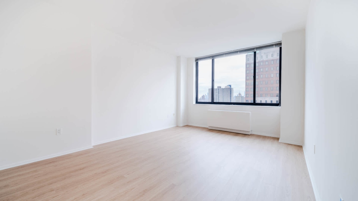 180 Montague Image 15