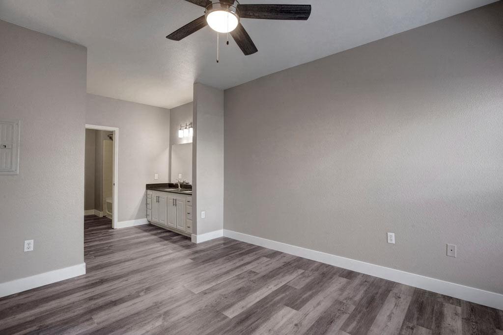 Broadleaf Apartments Image 5