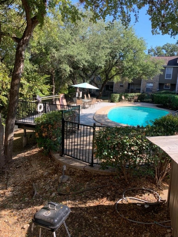 Broken Oak Townhomes Image 10