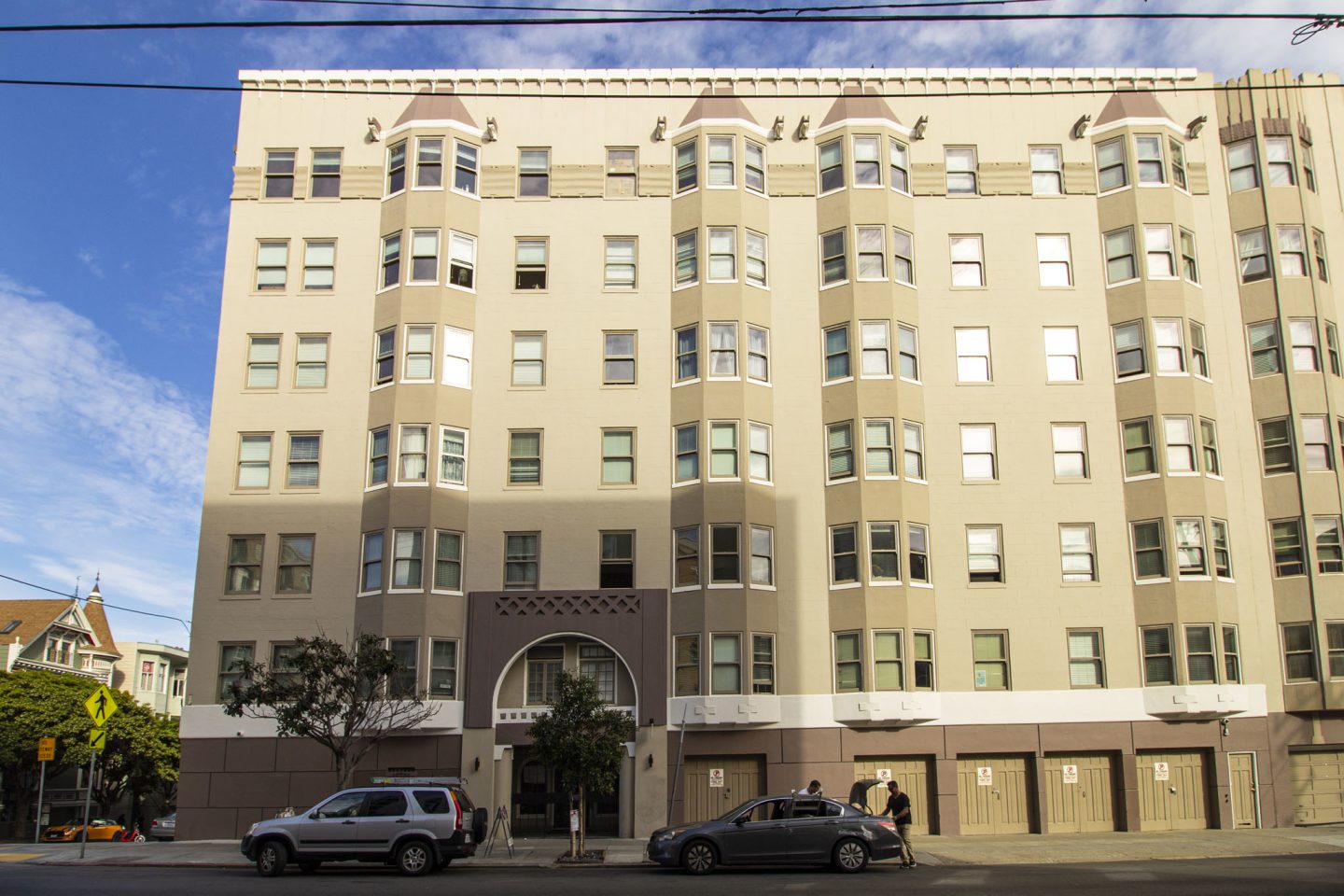 50 LAGUNA Image 1