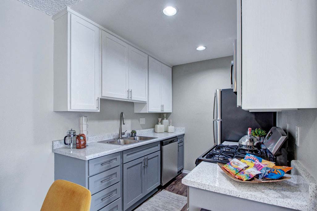 Eight20 Apartments Image 4