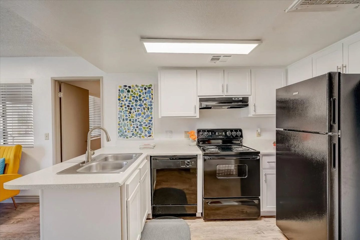 The Place at 2120 Image 7