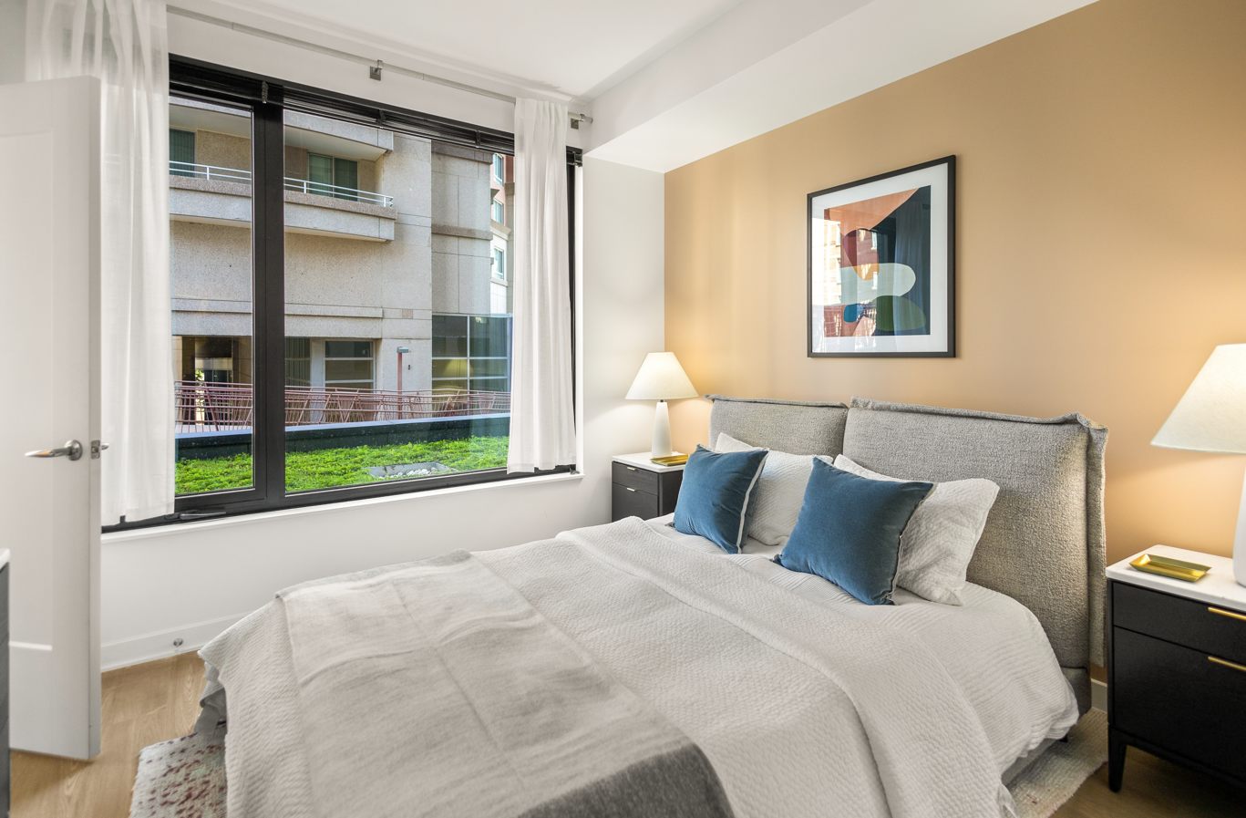 Solaire 7607 Image 8