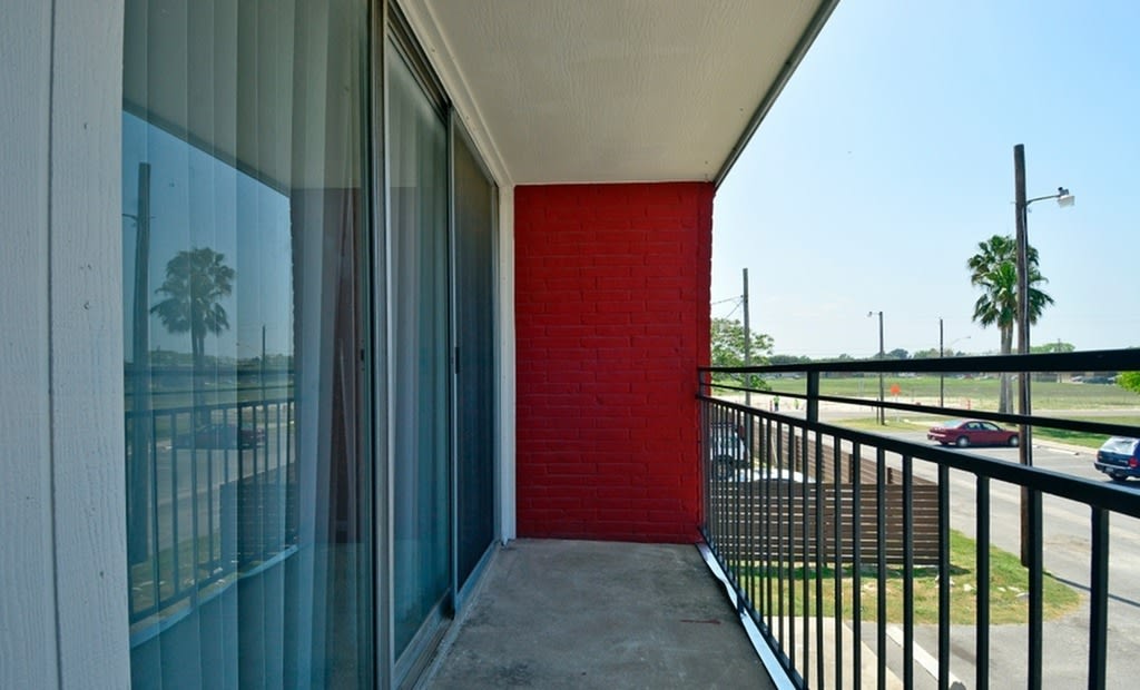The Waters Apartment Homes Image 18
