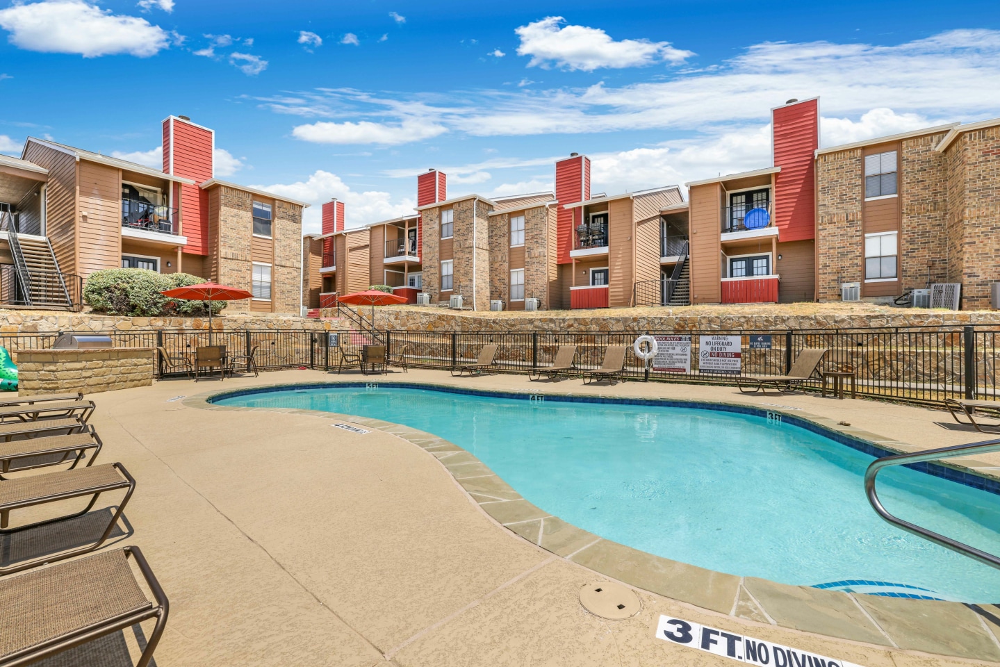 Marine Creek Apartments Image 4