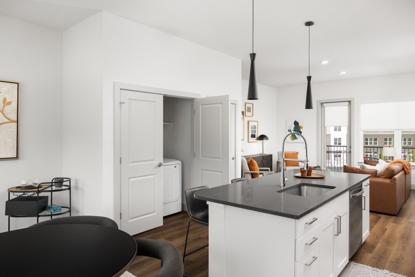 Alexan 505 Image 8