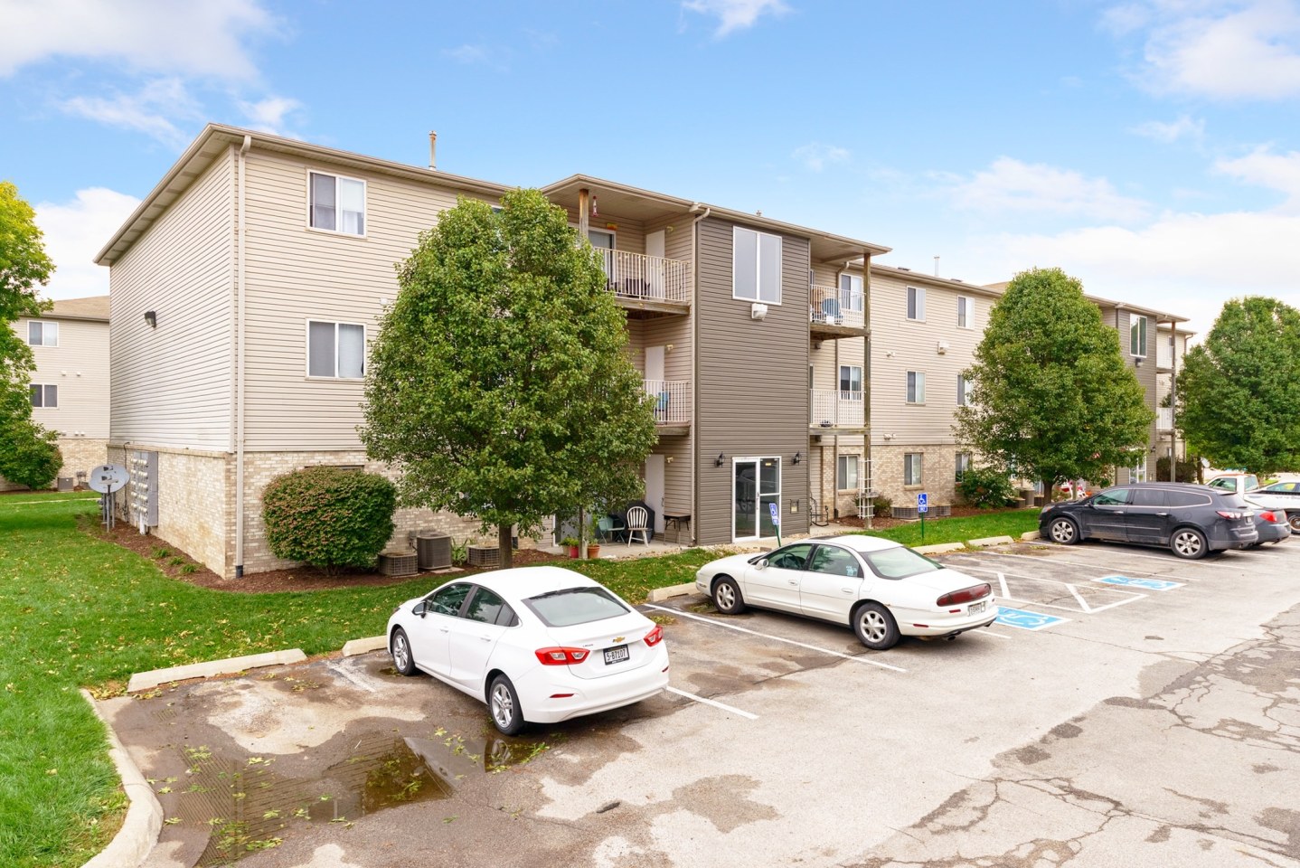Cambridge Apartments Image 5