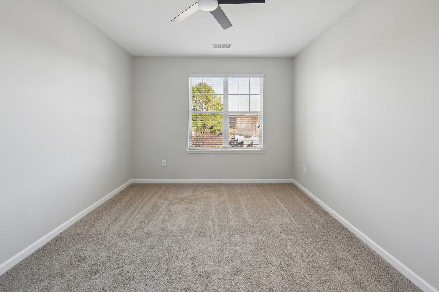 The Reserve at Meadowmont Apartments and Townhomes Image 11