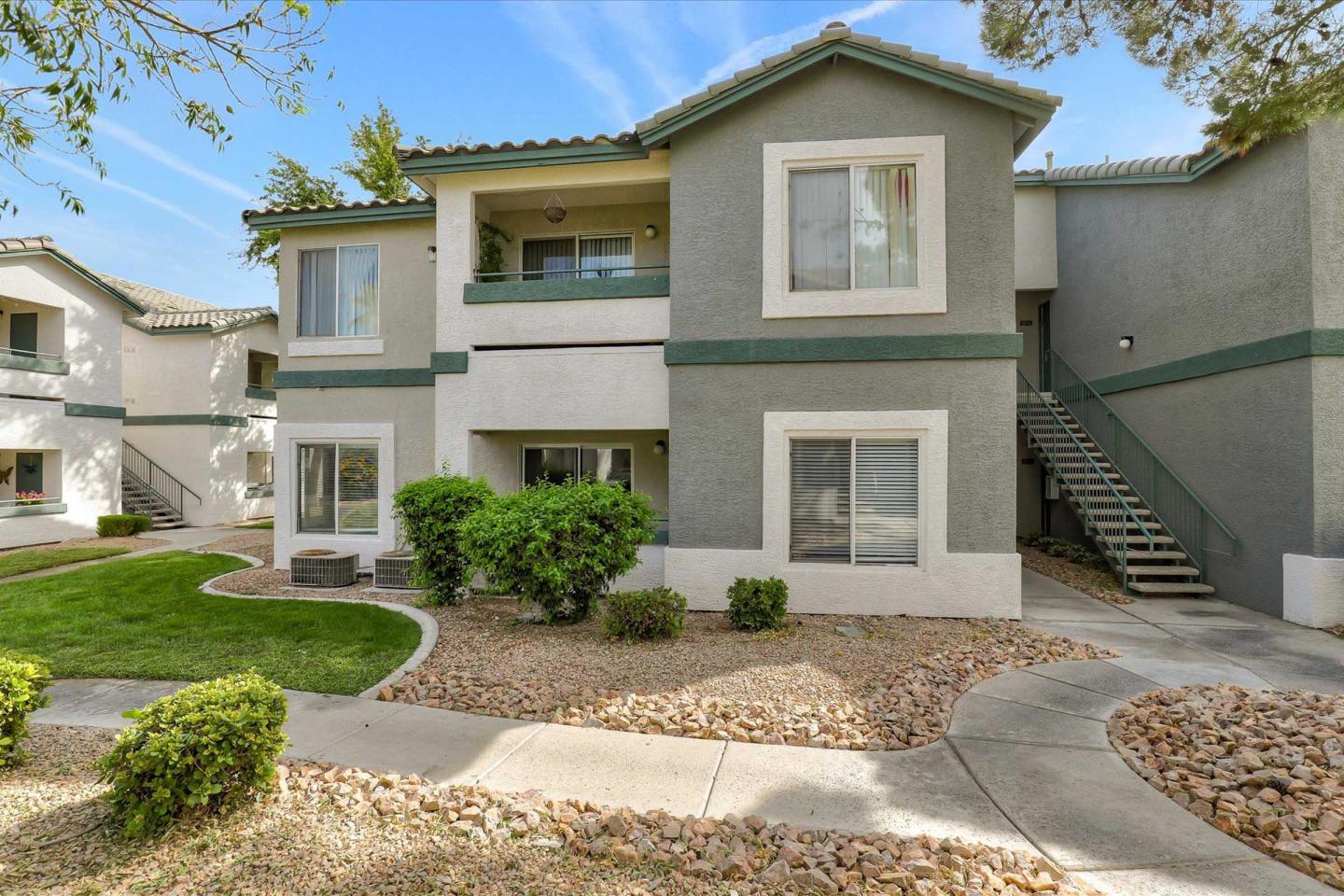 South Valley Ranch Apartments Image 16