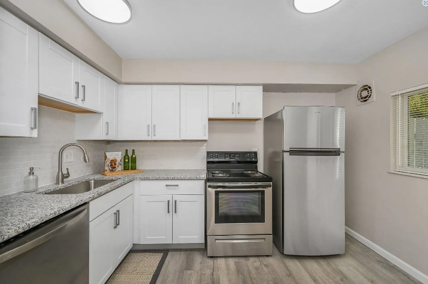 Finneytown Apartments and Townhomes Image 1