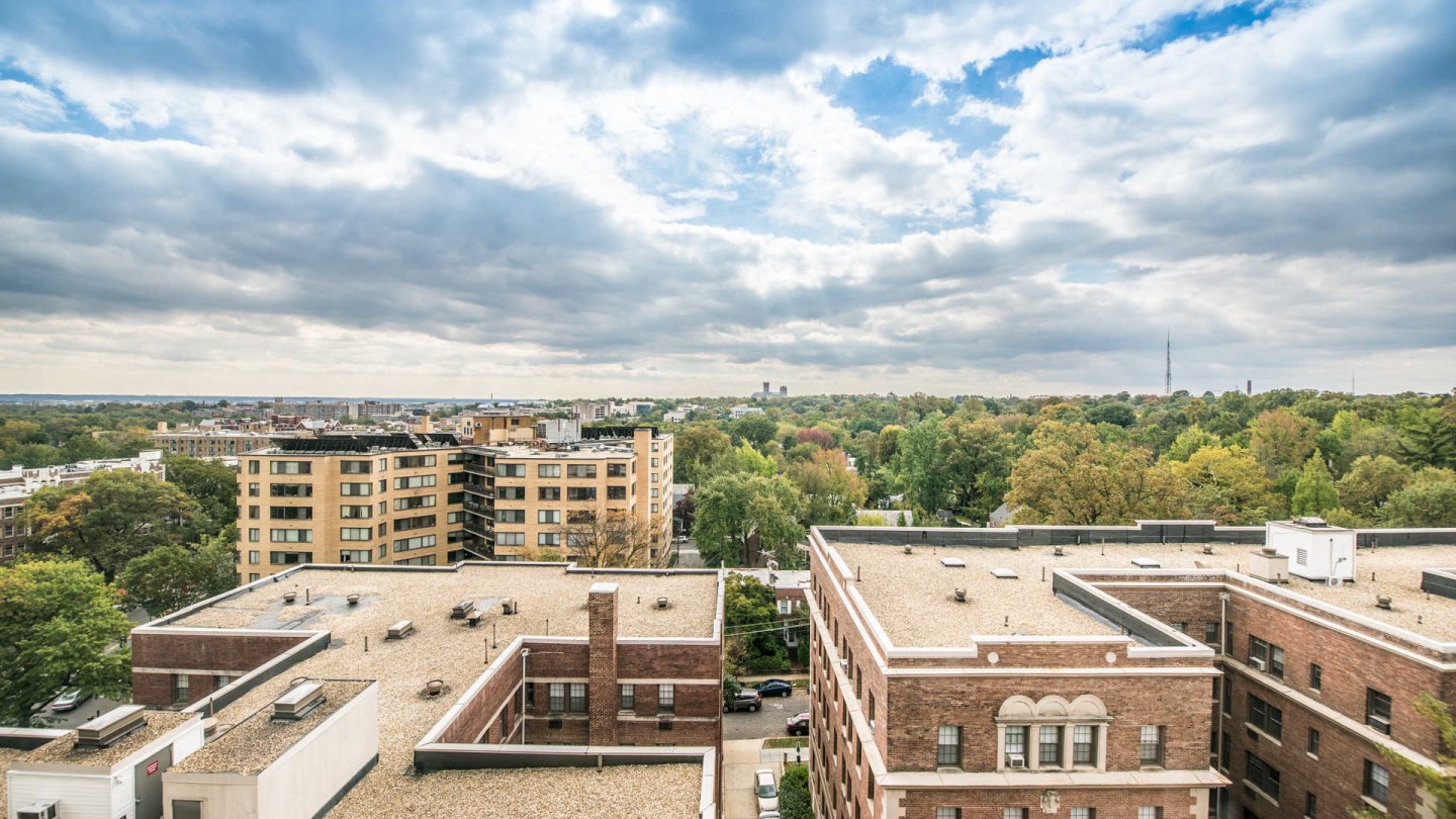 Connecticut Heights Image 37