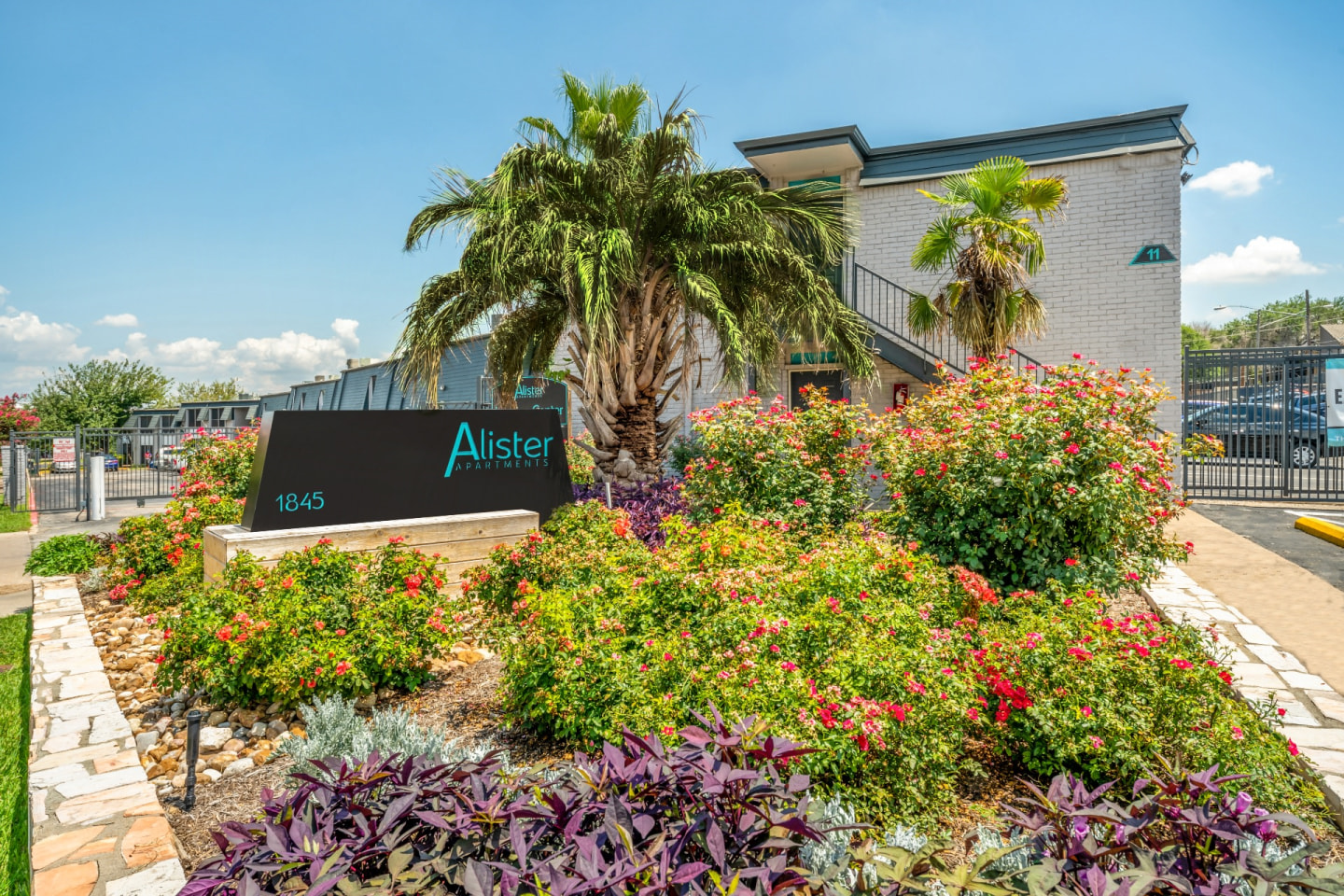Alister Apartments Image 2