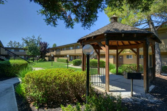 Olympus Park Apartment Homes Image 16