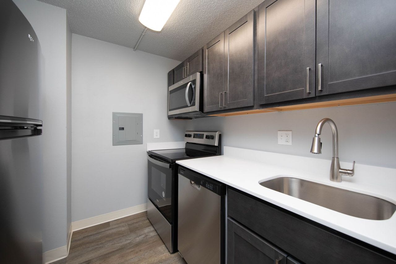 Premier Village Apartments Image 10
