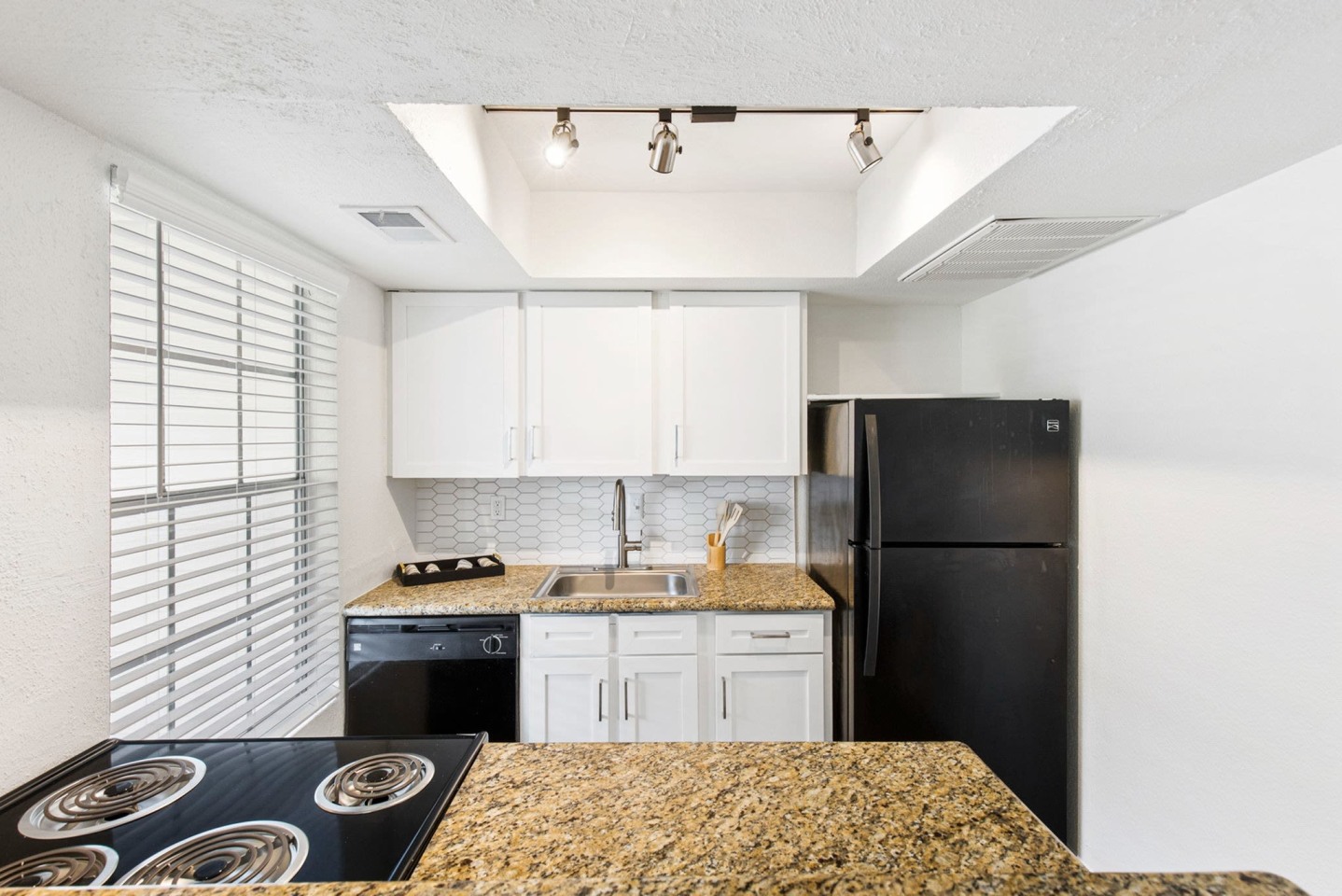 LXMI Westchase West Image 37