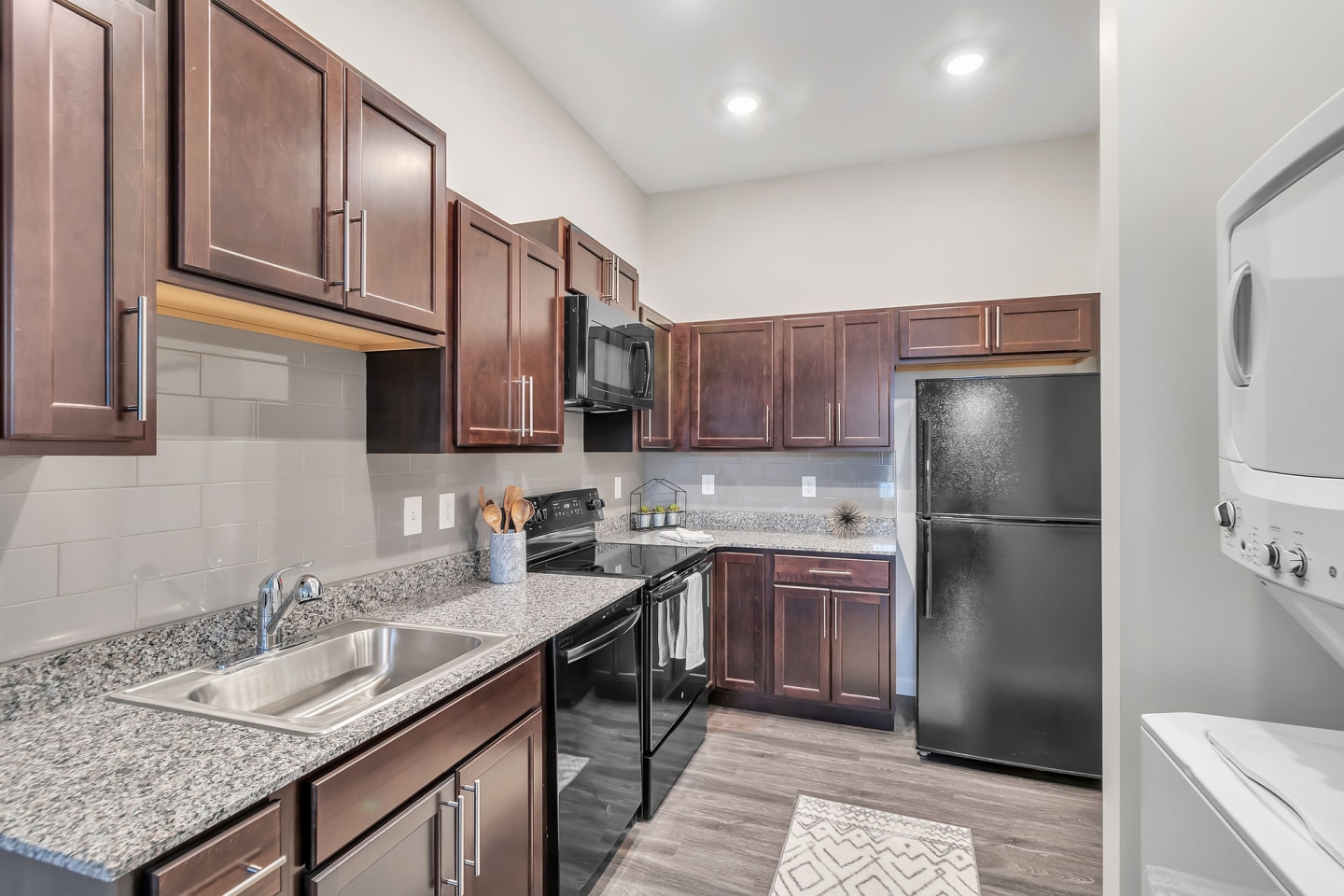 Metro Place Apartments Image 19