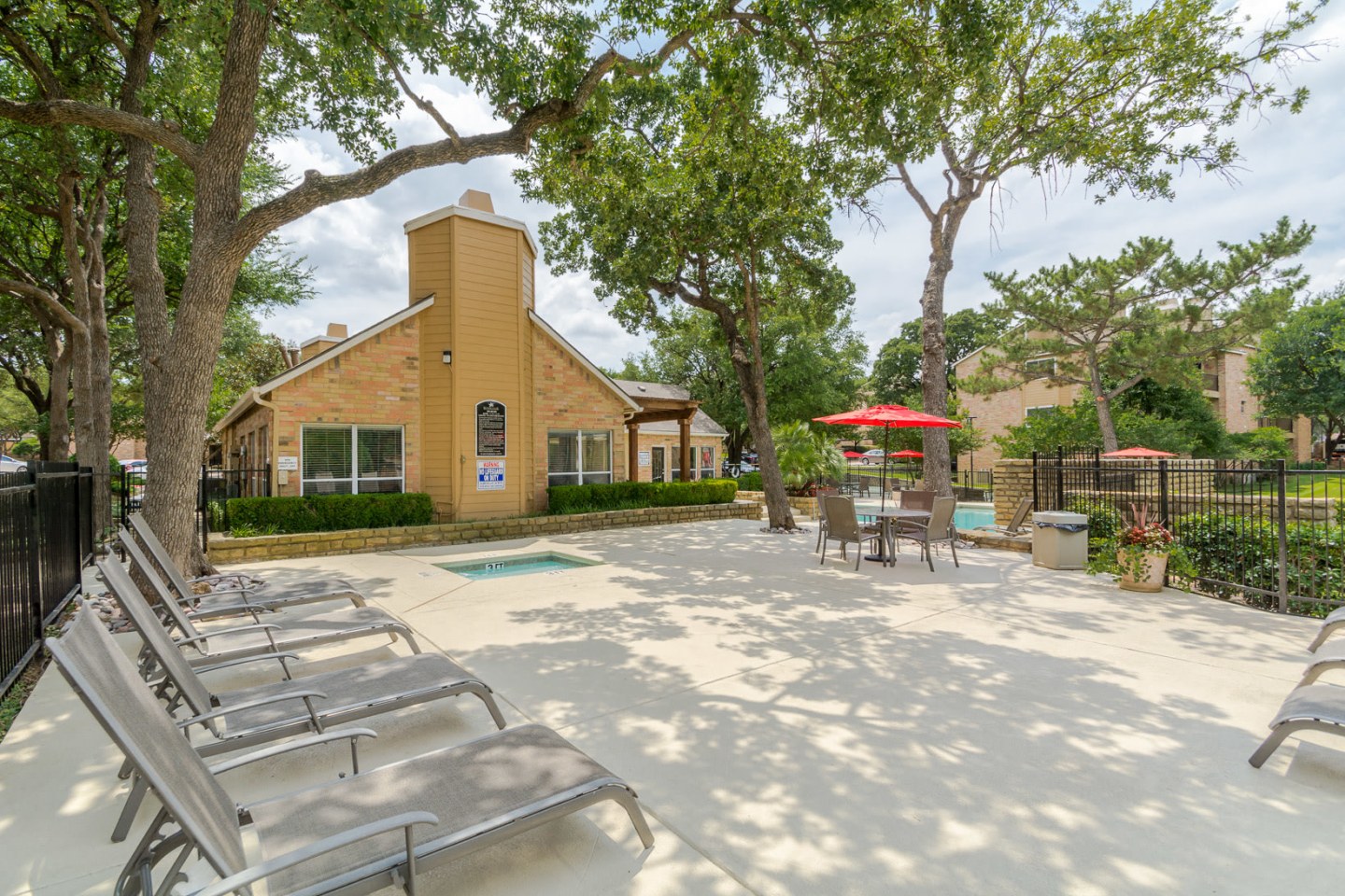 Woodchase Apartments Image 30