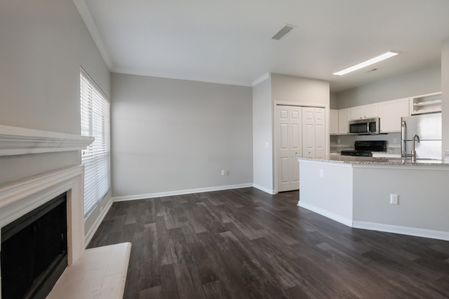 Castle Hills Townhomes Image 39