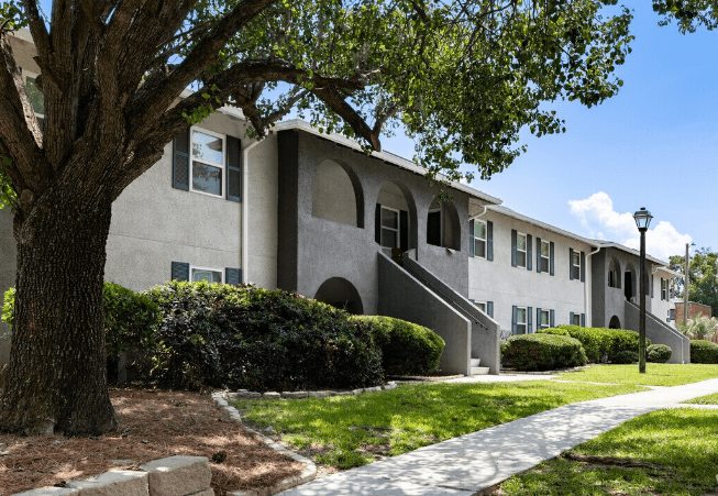 Crescent Place Apartments Image 10