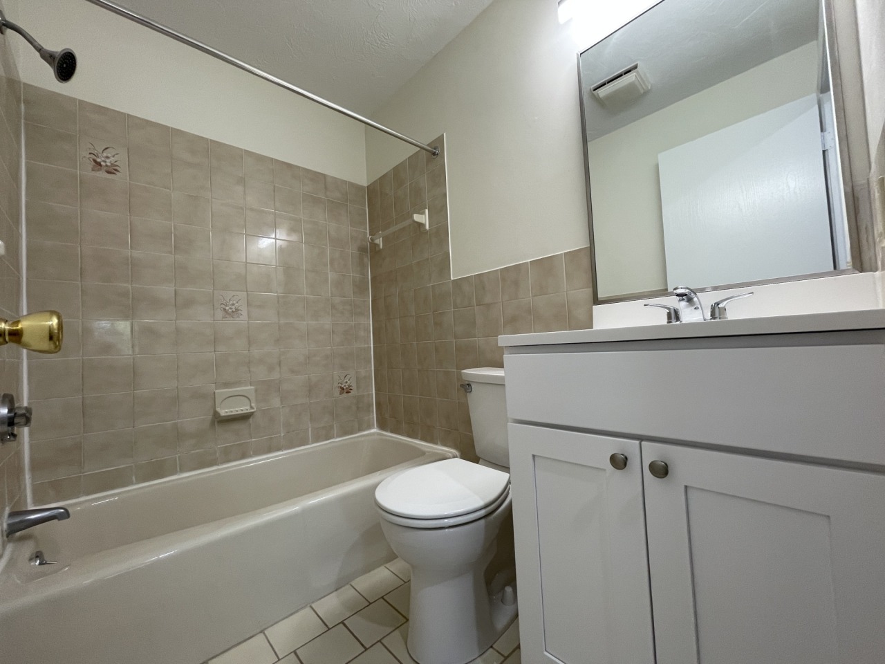 Park View Hills Condominium Image 26