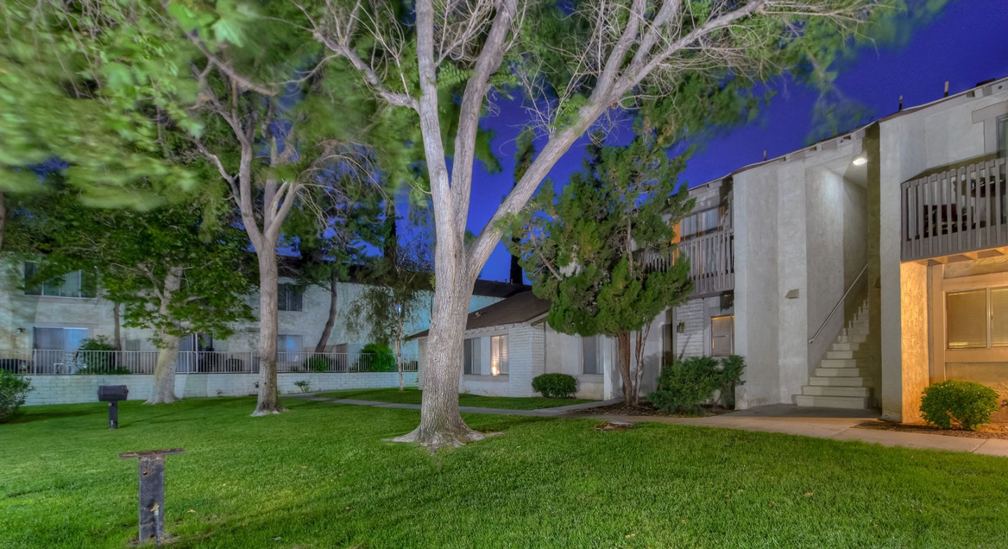 Fairway Manor Image 14