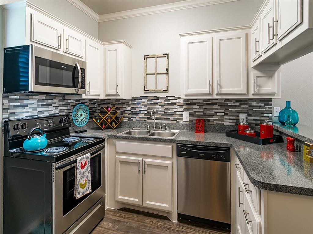 Residences at Holly Oaks Image 2