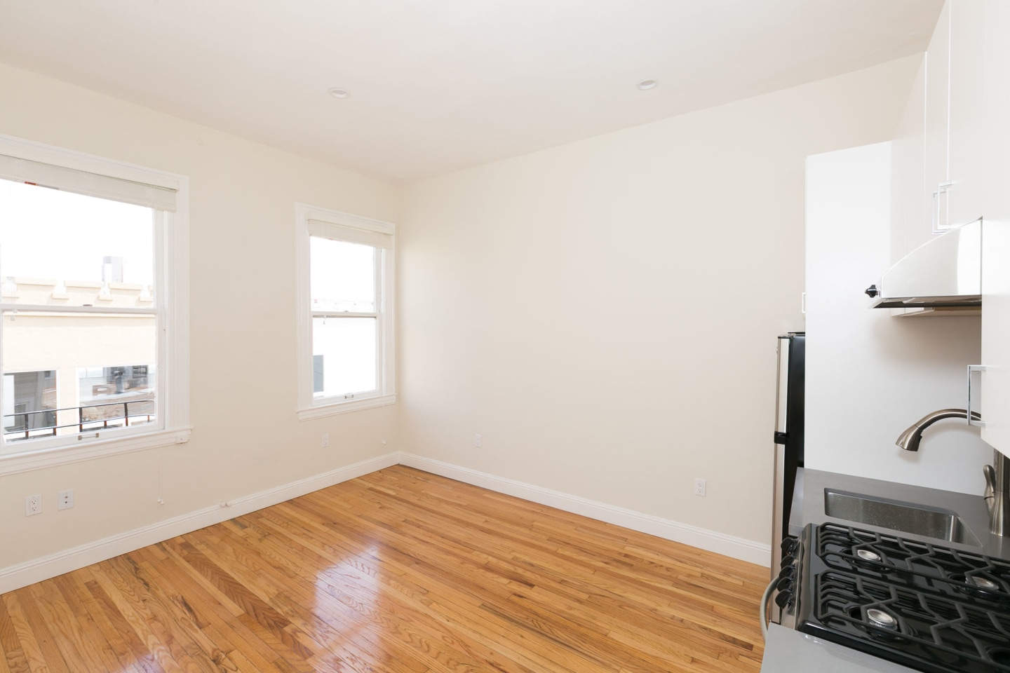 2023 FOLSOM Street Image 4