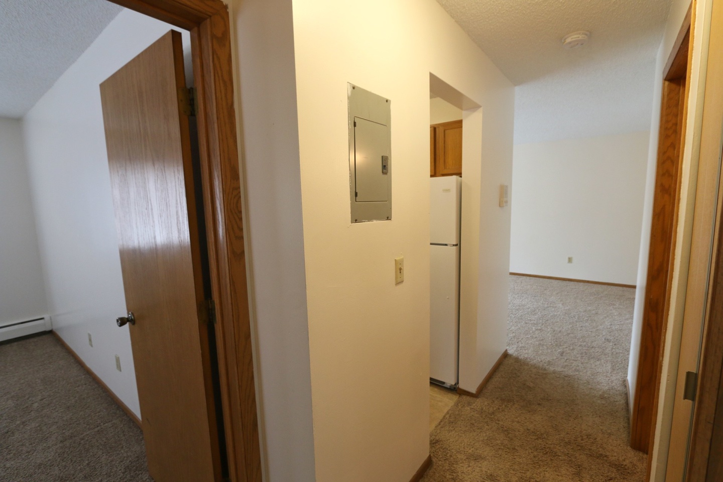 Van Dyke Apartments Image 32