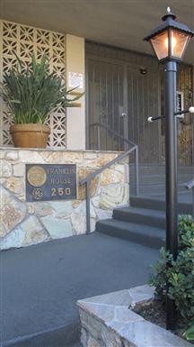 Franklin House Apartments Image 17