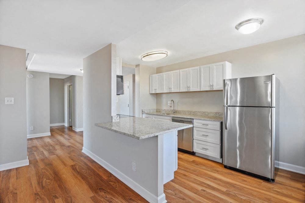 Key Towers Apartments Image 14