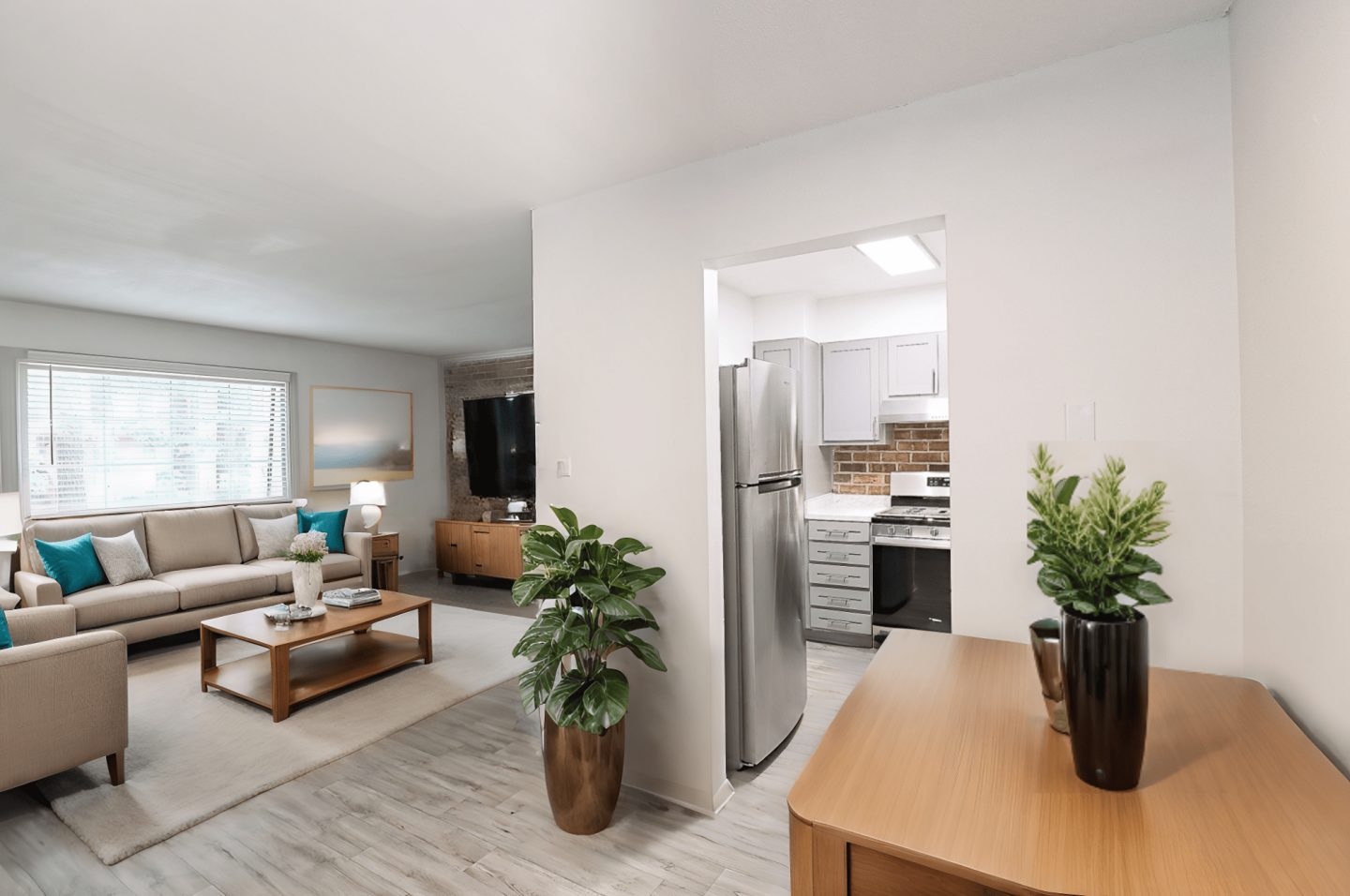 The Chateau Apartments Image 4