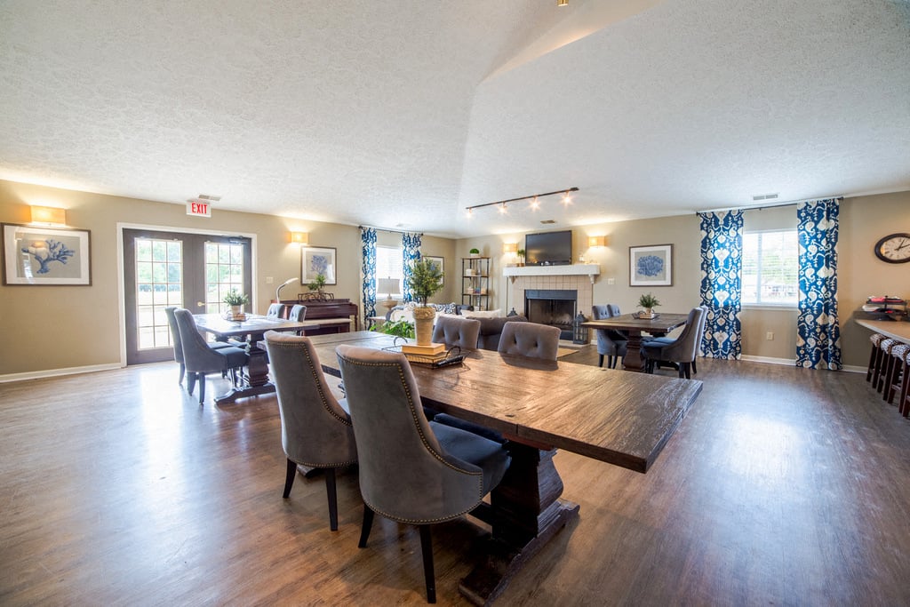 Shady Oak Village - Senior Living Apartments Image 9