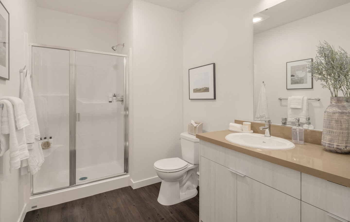 District Flats Image 9