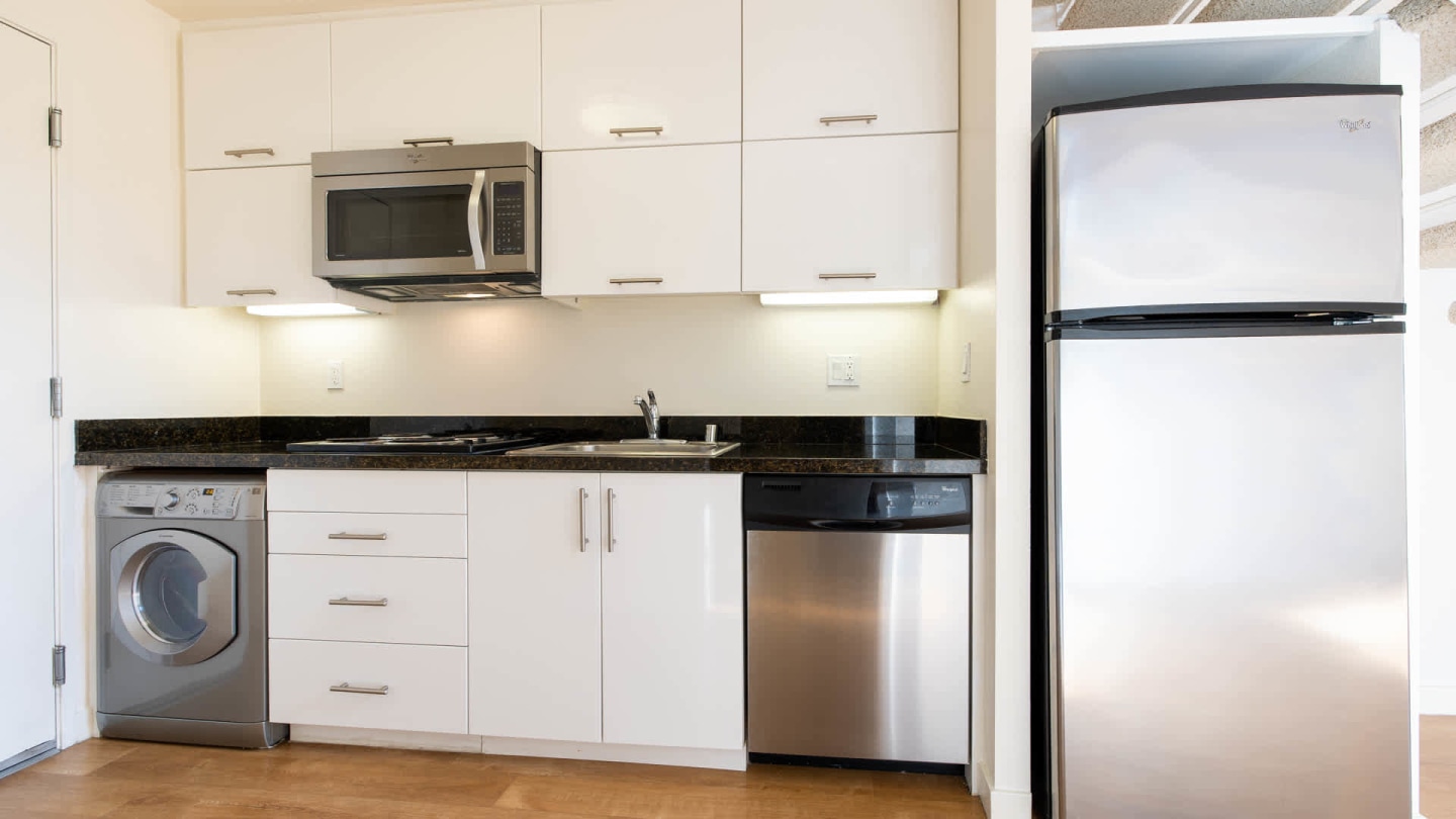 Eleve Lofts and Skydeck Image 4