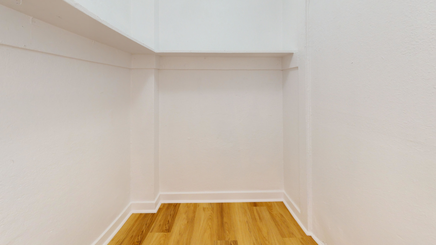 665 Eddy St Image 18
