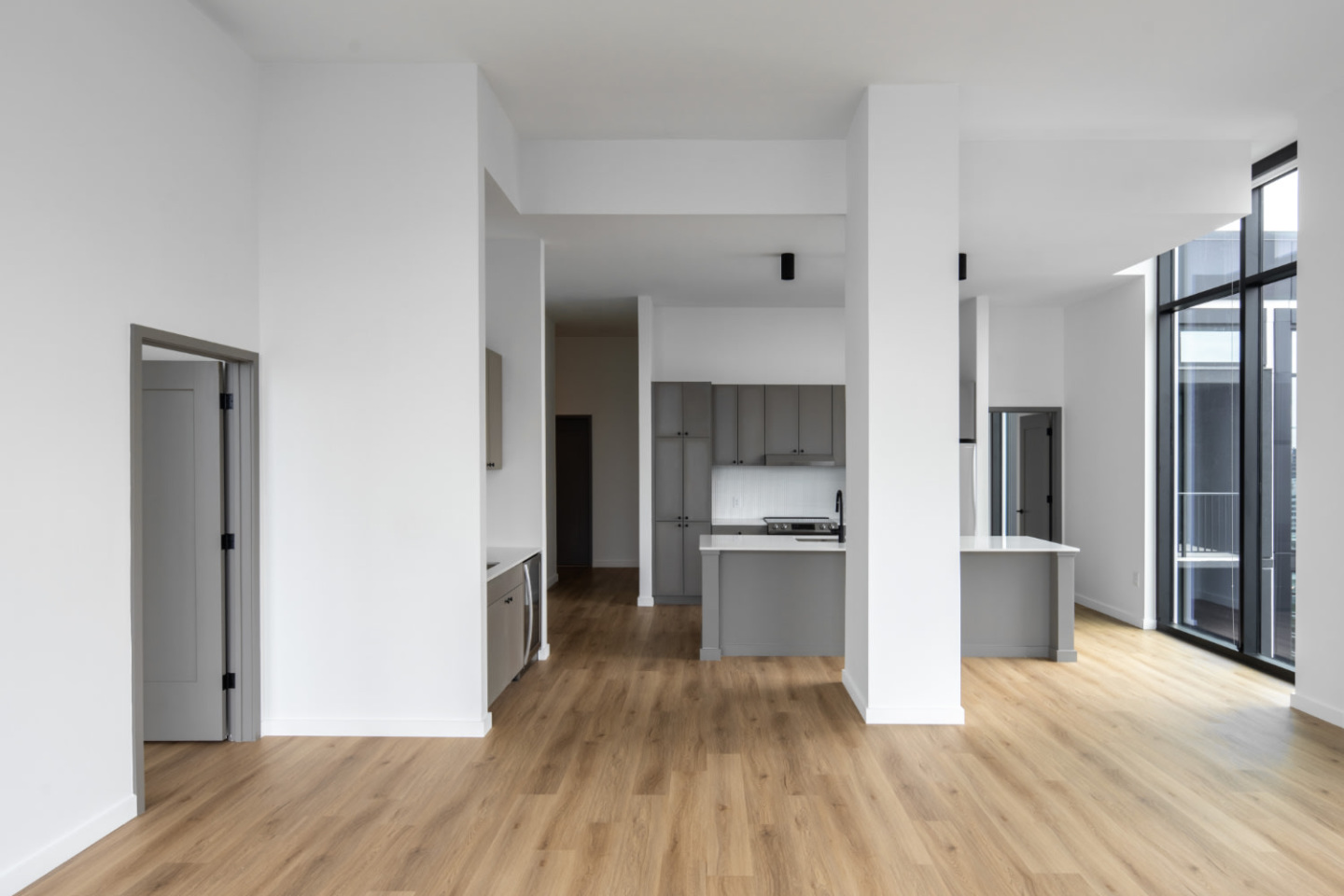Emmi Midtown Image 19
