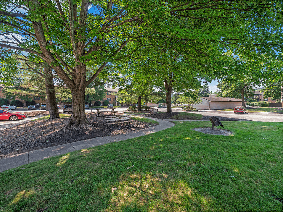 Cedarwood Village Image 24