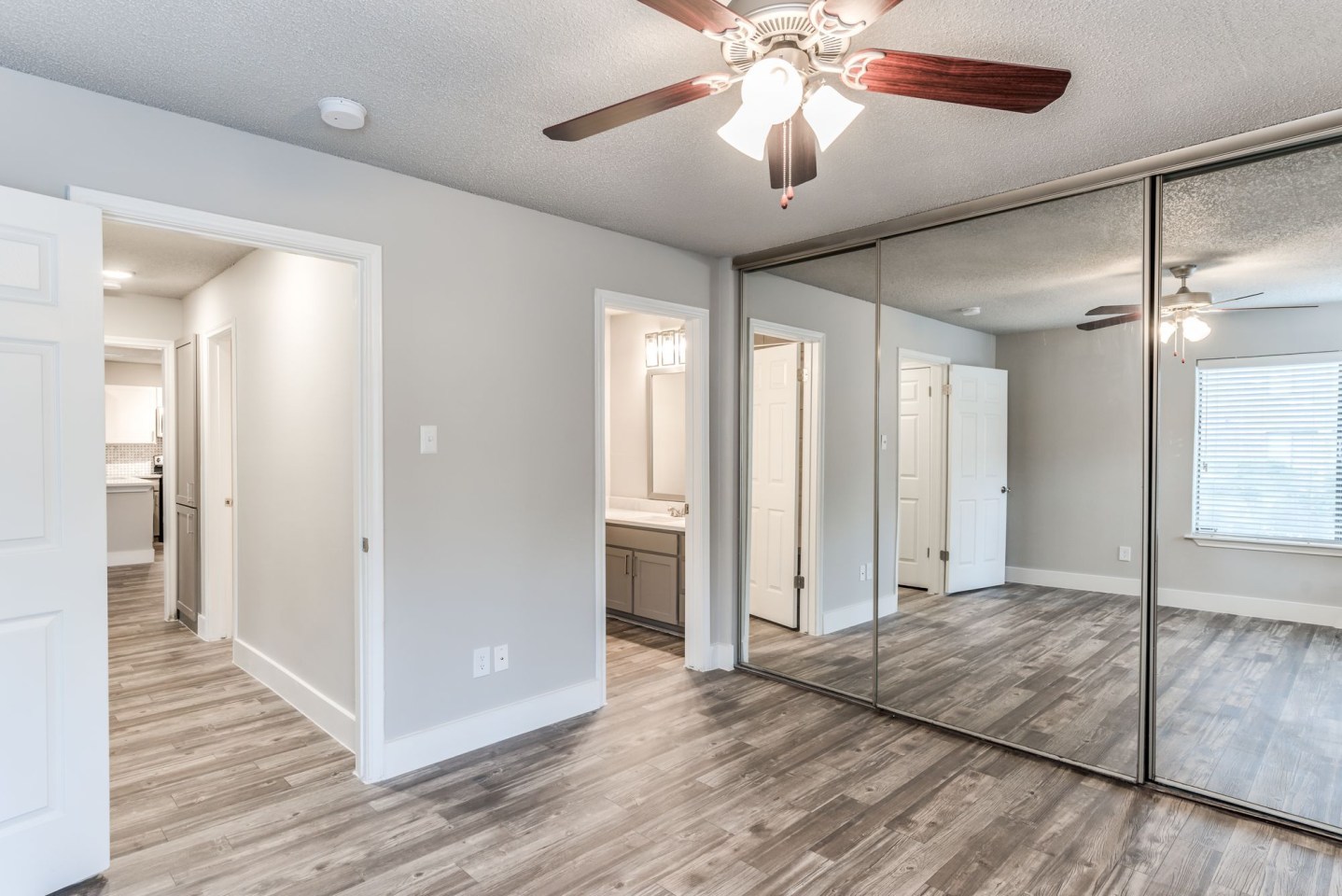 The Parkside Apartments Image 11